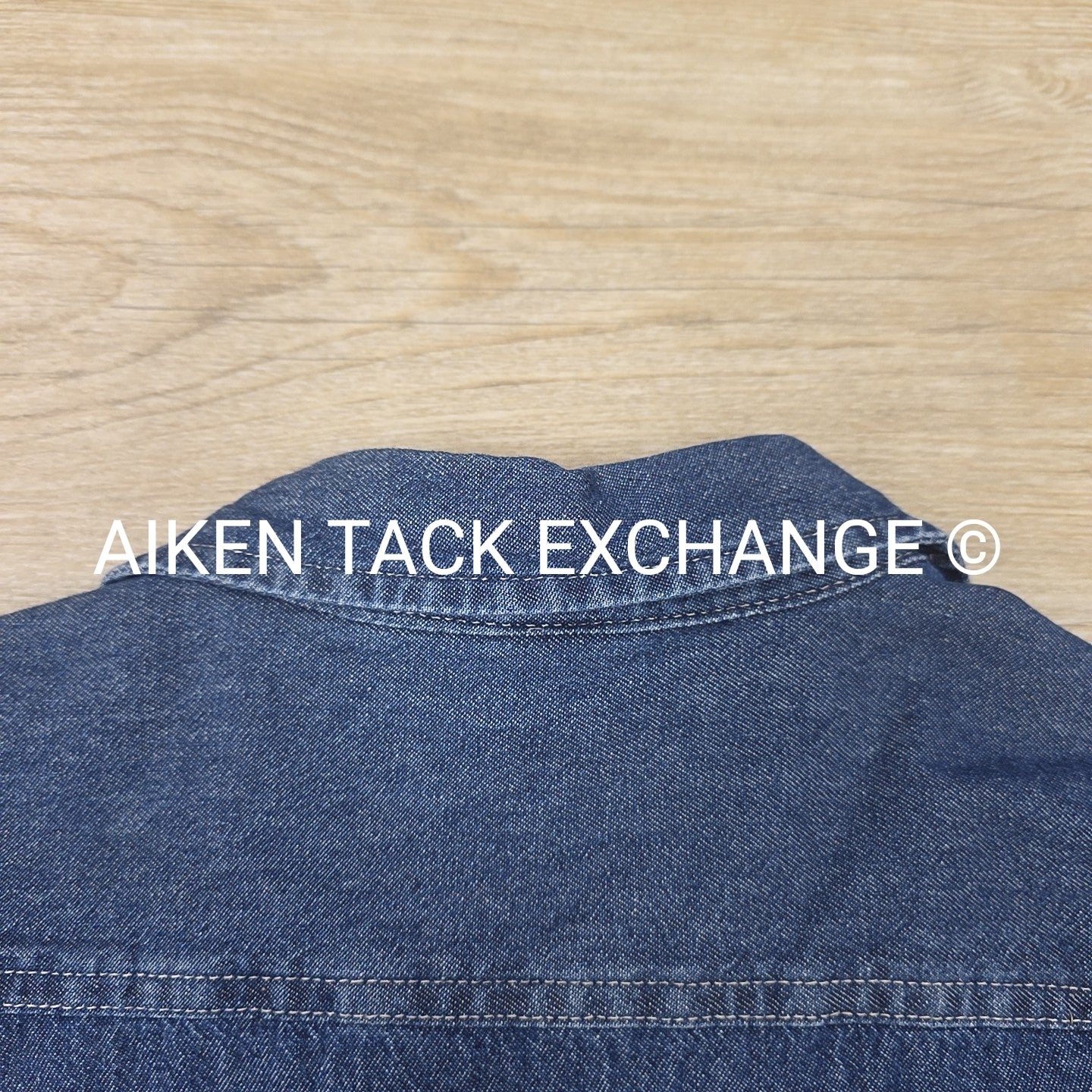 Belle Meade Hunt Denim Short Sleeve Button Down Shirt, Size Medium