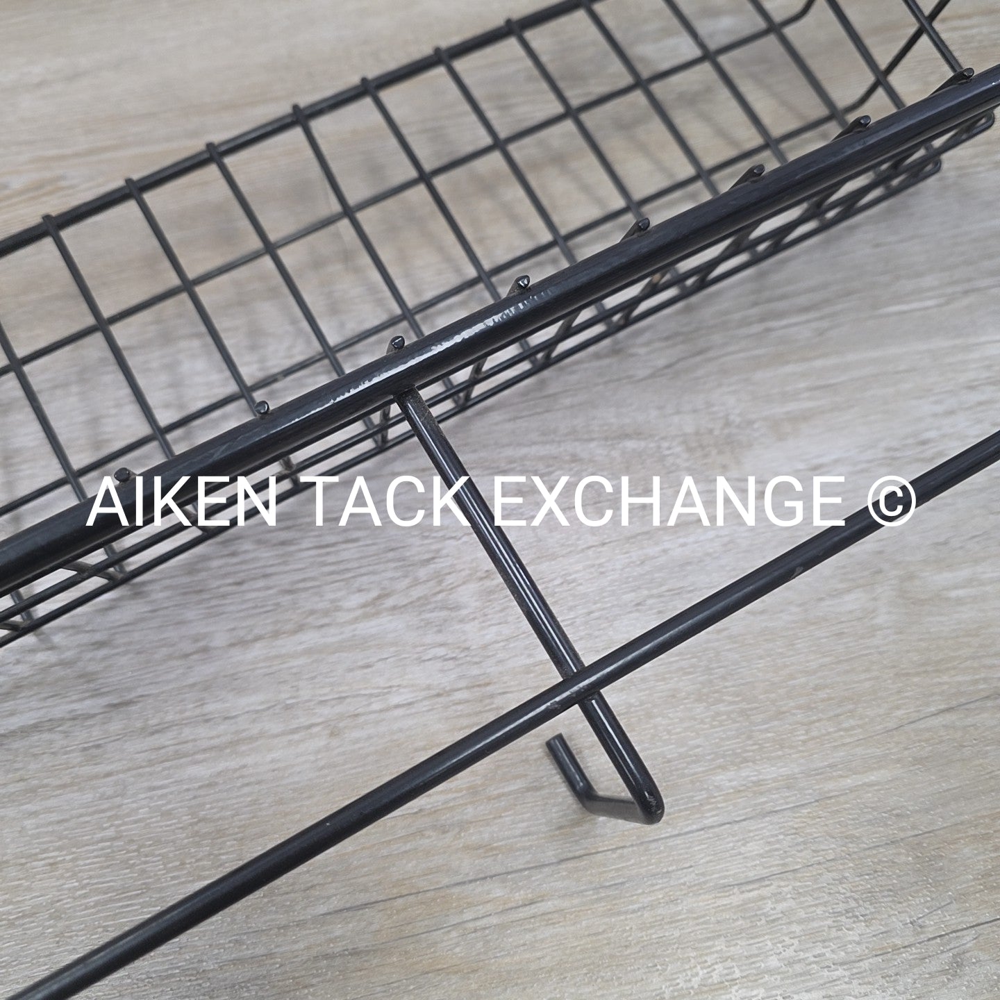 Grooming Basket with Hooks