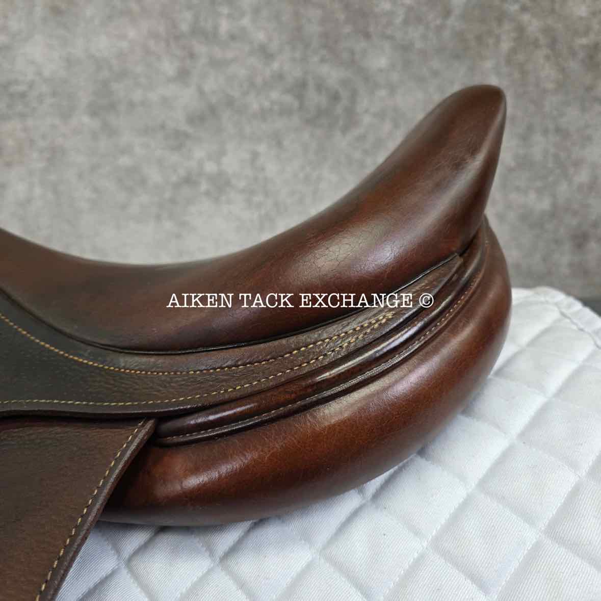 2012 Antares Comfort Close Contact Jump Saddle, 17" Seat, 2N Flap, Medium Wide Tree, Foam Panels