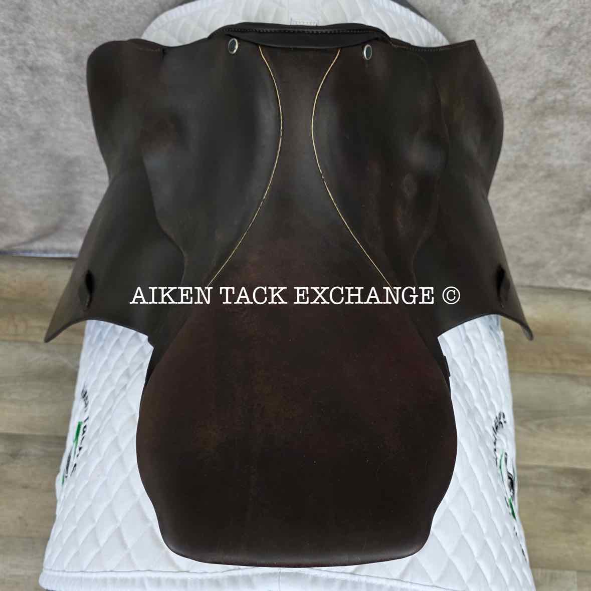 Stubben Siegfried II Saddle, 17" Seat, 31cm Tree - MW/W, Wool Flocked Panels