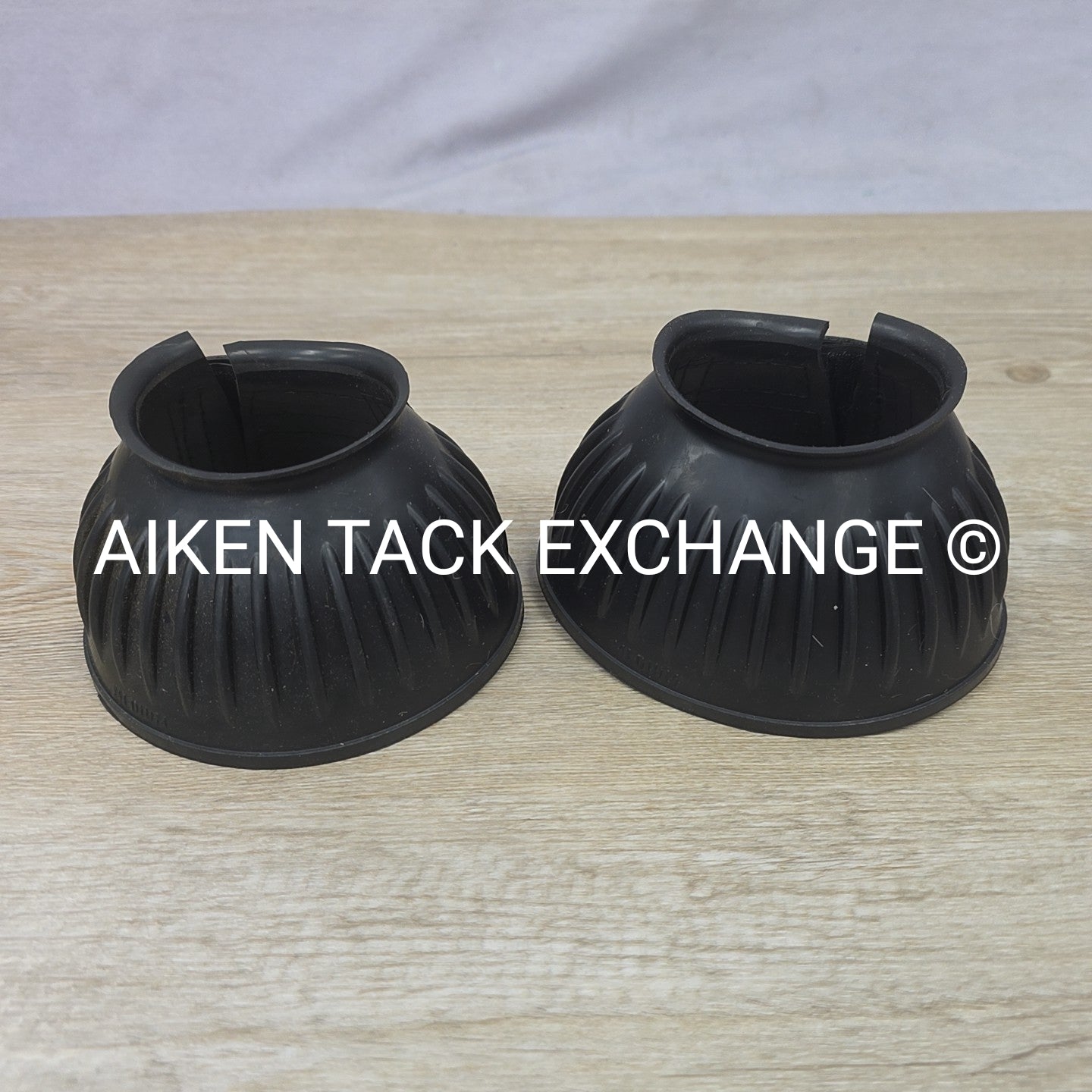 Tough1 Heavy Duty Rubber Bell Boots, Size Medium