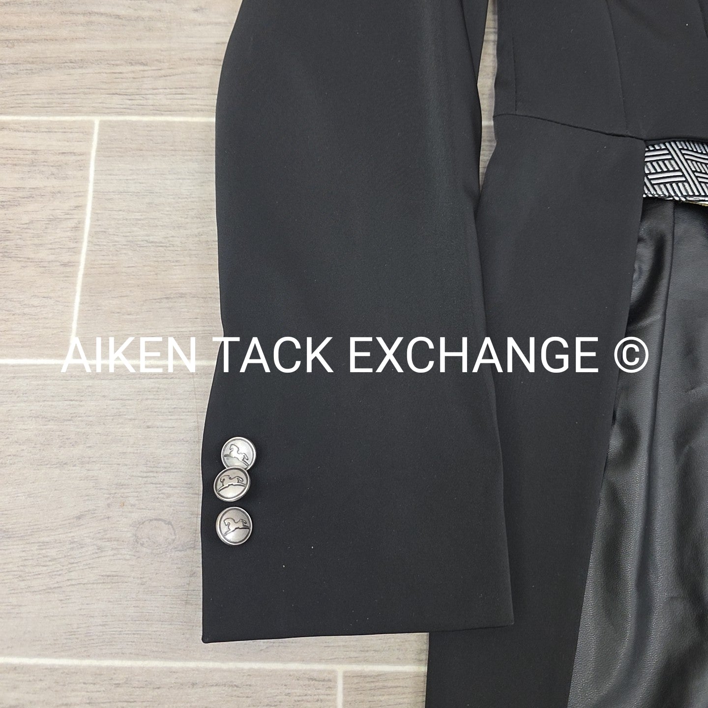 RJ Classics Comfort Stretch Softshell Xtreme Dressage Shadbelly Show Coat, Size