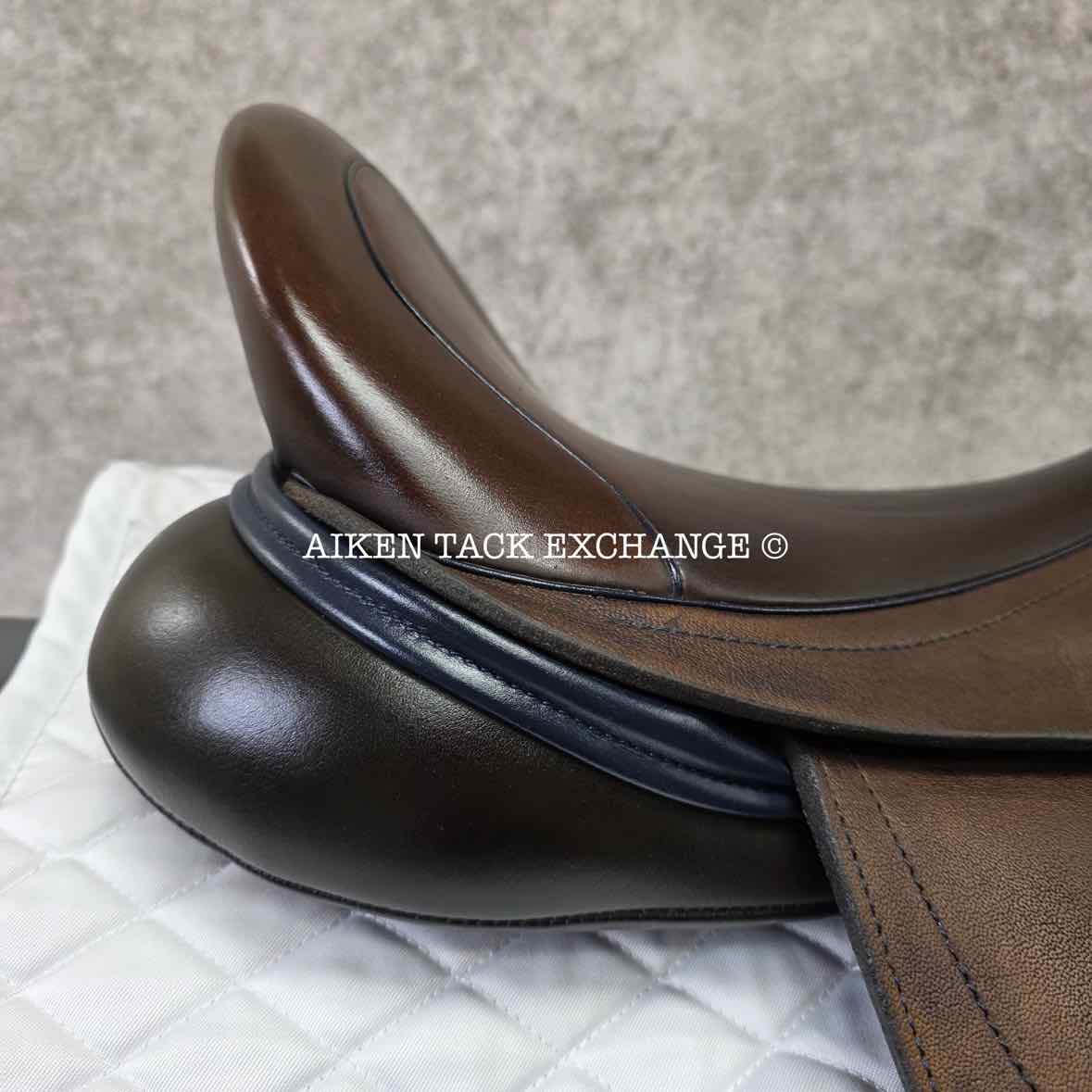 2021 Custom Saddlery Everest R Monoflap Dressage Saddle, 17.5" Seat, Adjustable Tree, Wool Flocked Panels