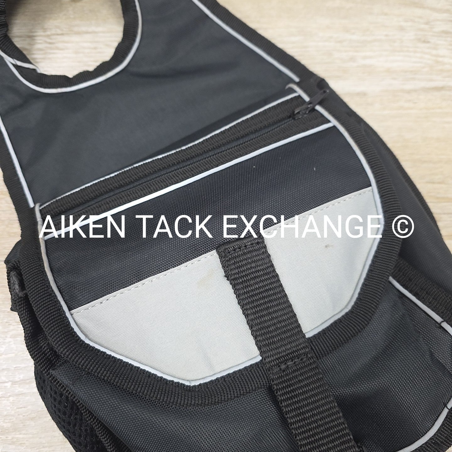 Majestic Ally Nylon Insulated Multi-Compartment Saddle Bag for Horn