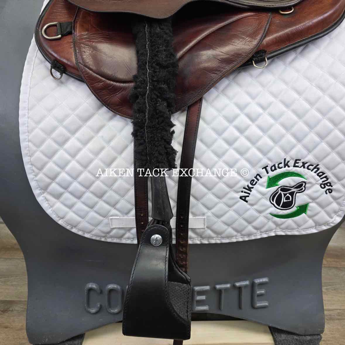 Freeform Lightweight Treeless Endurance Saddle, 17" Seat