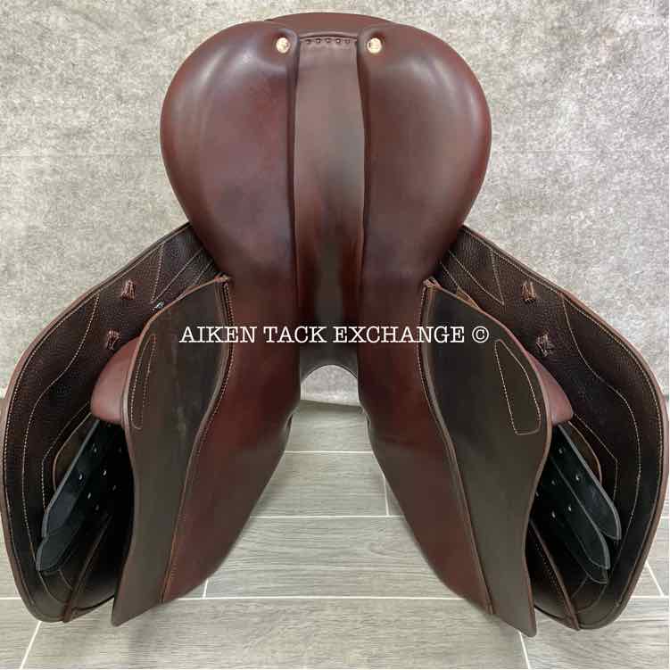 **SOLD** 2012 CWD SE02 Close Contact Jump Saddle, 17" Seat, 2C Flap, Medium Tree, Foam Panels, Full Buffalo Leather