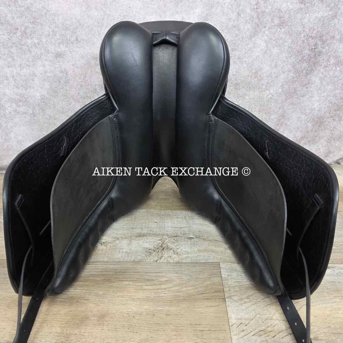 **SOLD** 2013 County Perfection Dressage Saddle, 17.5" Seat, Narrow Tree, Wool Flocked Panels