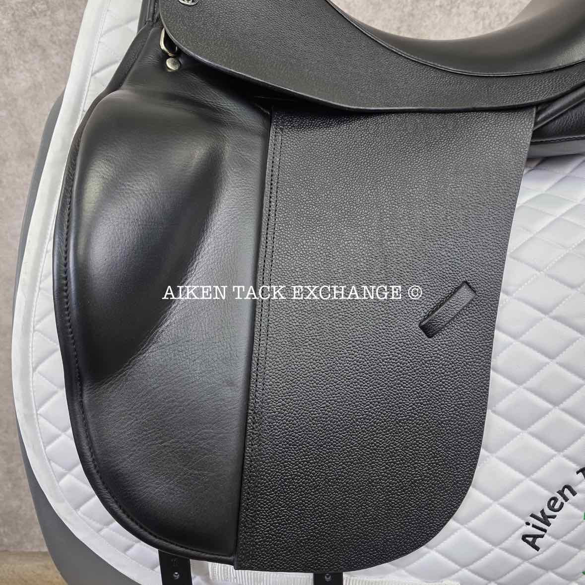 **SOLD** 2023 Trilogy Amadeo Elite Dressage Saddle, 18" Seat, Medium Wide Tree, Wool Flocked Panels
