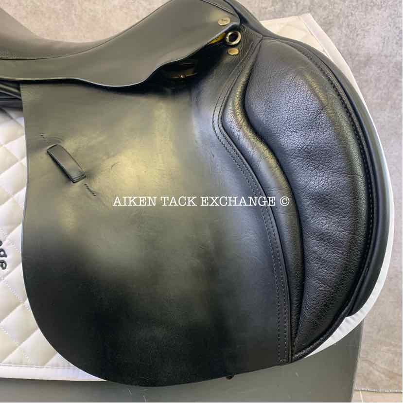 **SOLD** 2008 Black Country Wexford Close Contact Jump Saddle, 17.5" Seat, Medium Wide Tree, Wool Flocked Panels