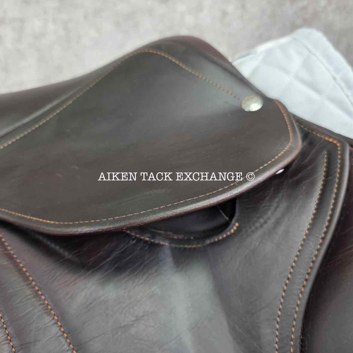 **SOLD** 2015 CWD SE01 Close Contact Jump Saddle, 17" Seat, 1L Flap, Medium Tree, Foam Panels, Full Buffalo Leather