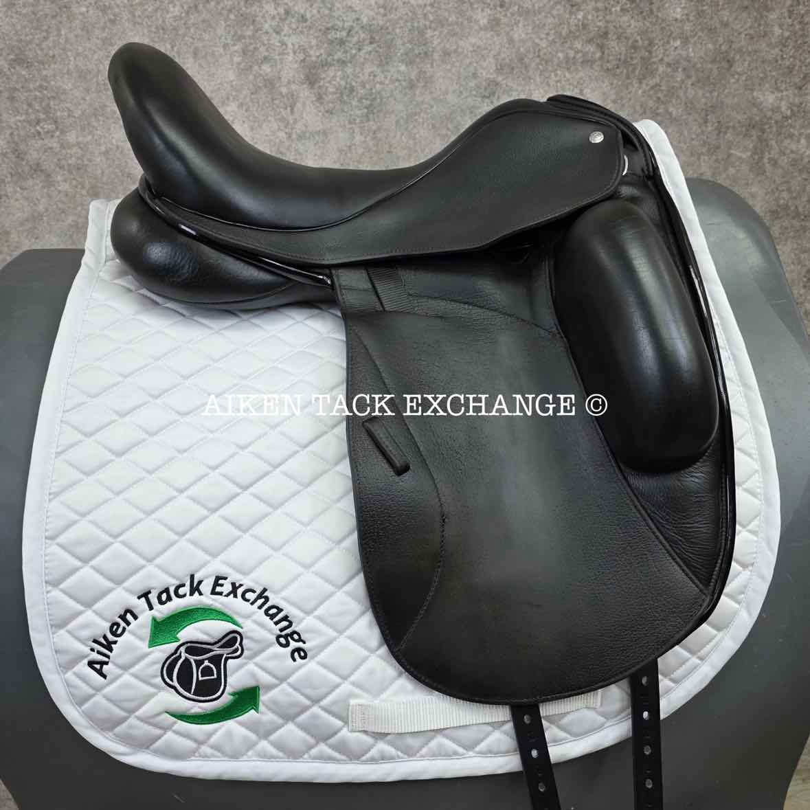 2014 Custom Saddlery Icon Star Monoflap Dressage Saddle, 18" Seat, Adjustable Tree, Wool Flocked Panels