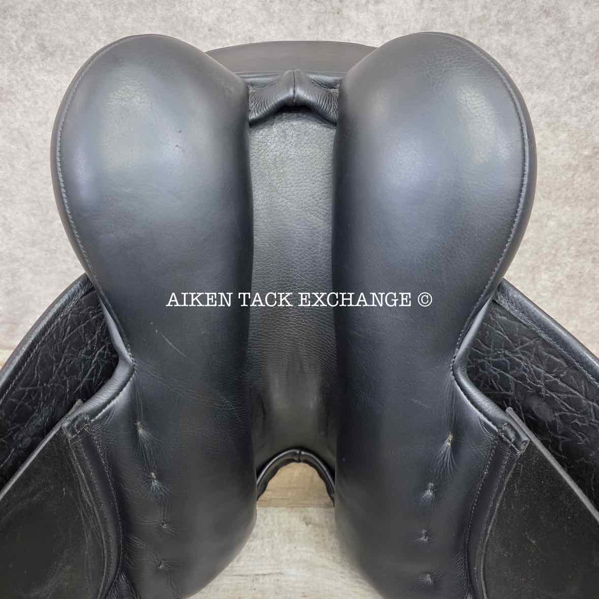 2011 County Perfection Dressage Saddle, 17" Seat, Adjustable Flap, Medium Narrow Tree, Wool Flocked Panels