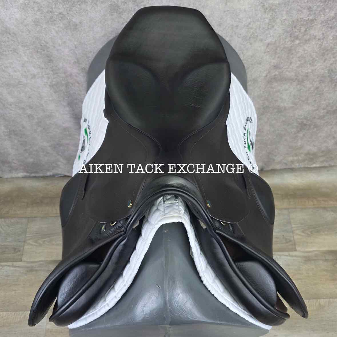 2025 Stubben Roxane Jump Saddle, 18" Seat with Biomex, 28cm Tree - Medium Narrow, Wool Flocked Panels