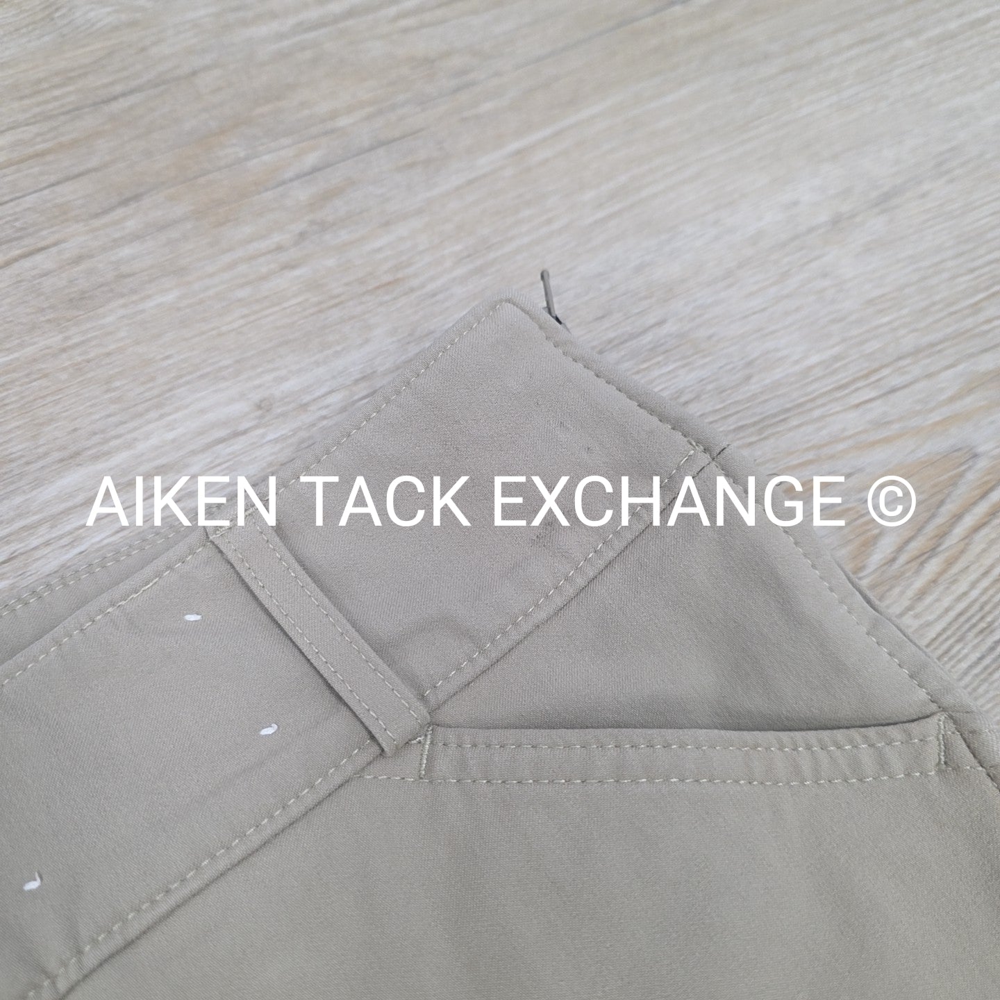 Tailored Sportsman Trophy Hunter Knee Patch Breeches, Size 24