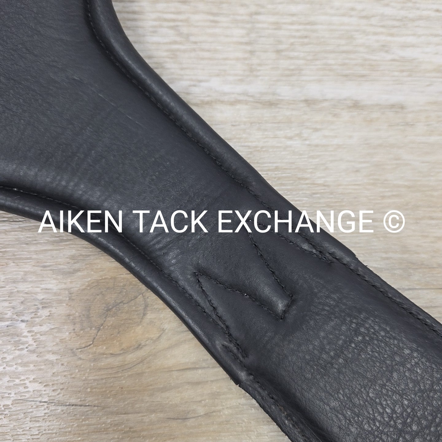 Contour Anatomic Shoulder Relief Girth, Black, 30"