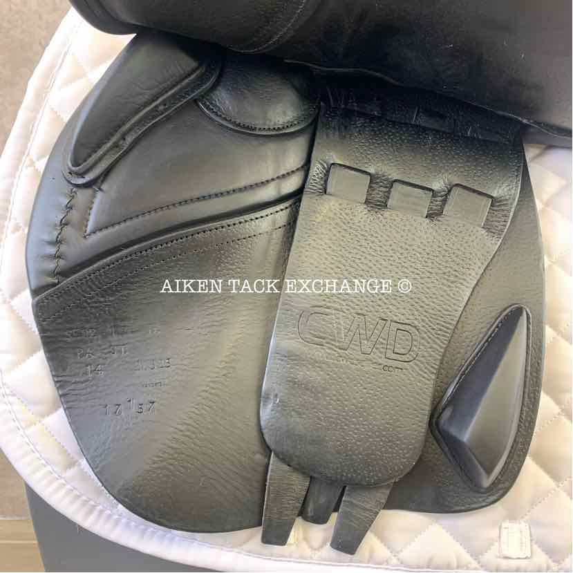 2014 CWD SE02 Close Contact Jump Saddle, 17" Seat, 2L Flap, Medium Wide Tree, Foam Panels