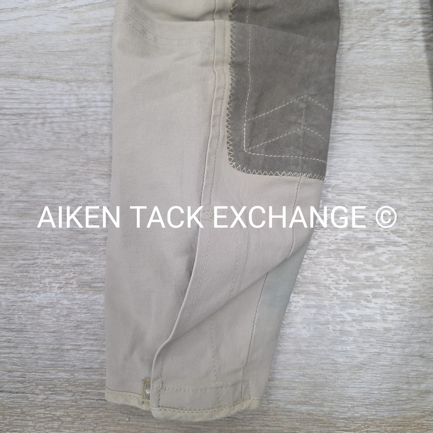 Tailored Sportsman Trophy Hunter Knee Patch Breeches, Size 30