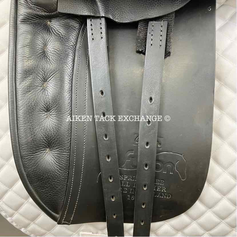 2011 County Fusion Dressage Saddle, 18" Seat, Medium Tree, Wool Flocked Panels