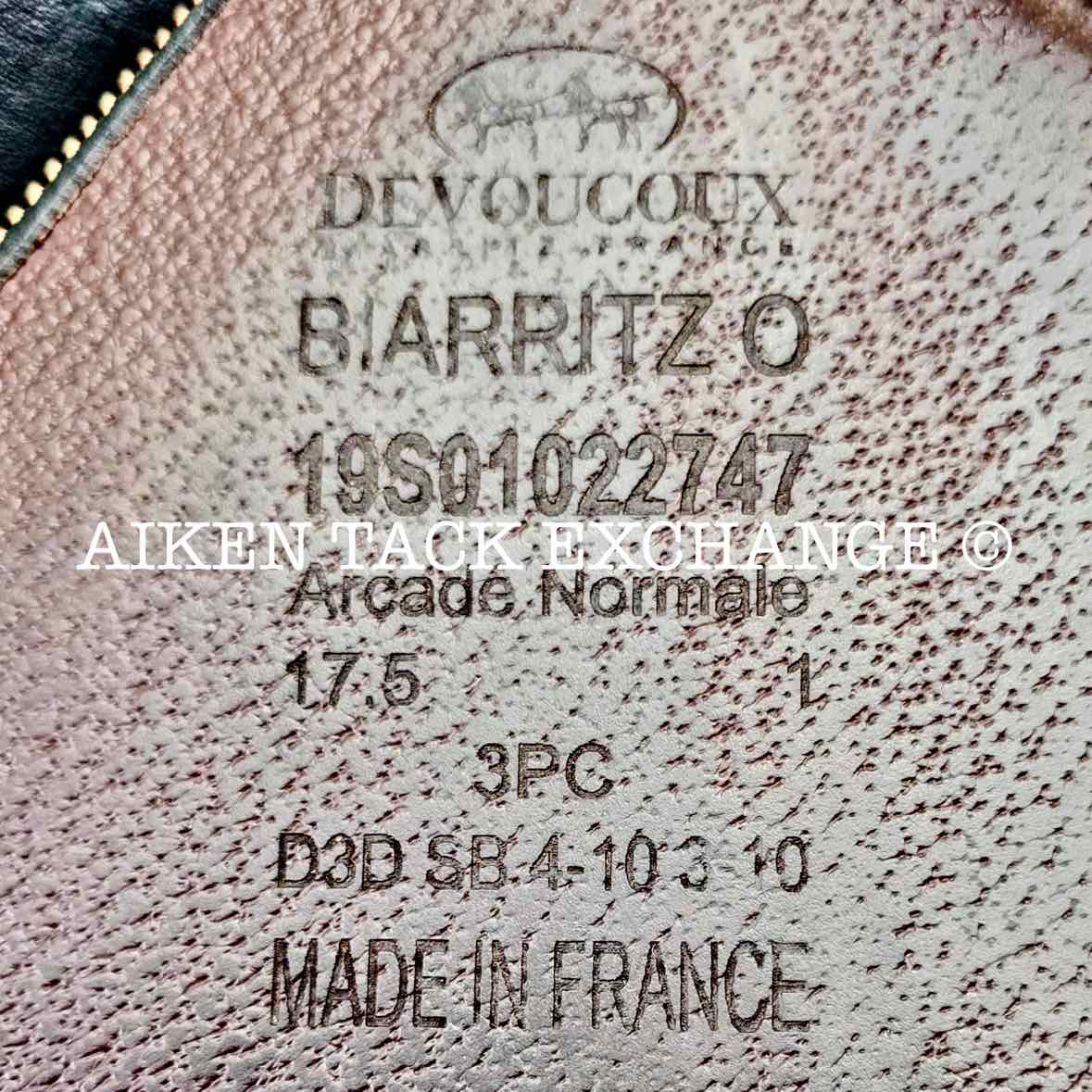 2019 Devoucoux Biarritz O Close Contact Jump Saddle, 17.5" Seat, 1 Flap, Medium Tree, Foam Panels, Full Buffalo Leather