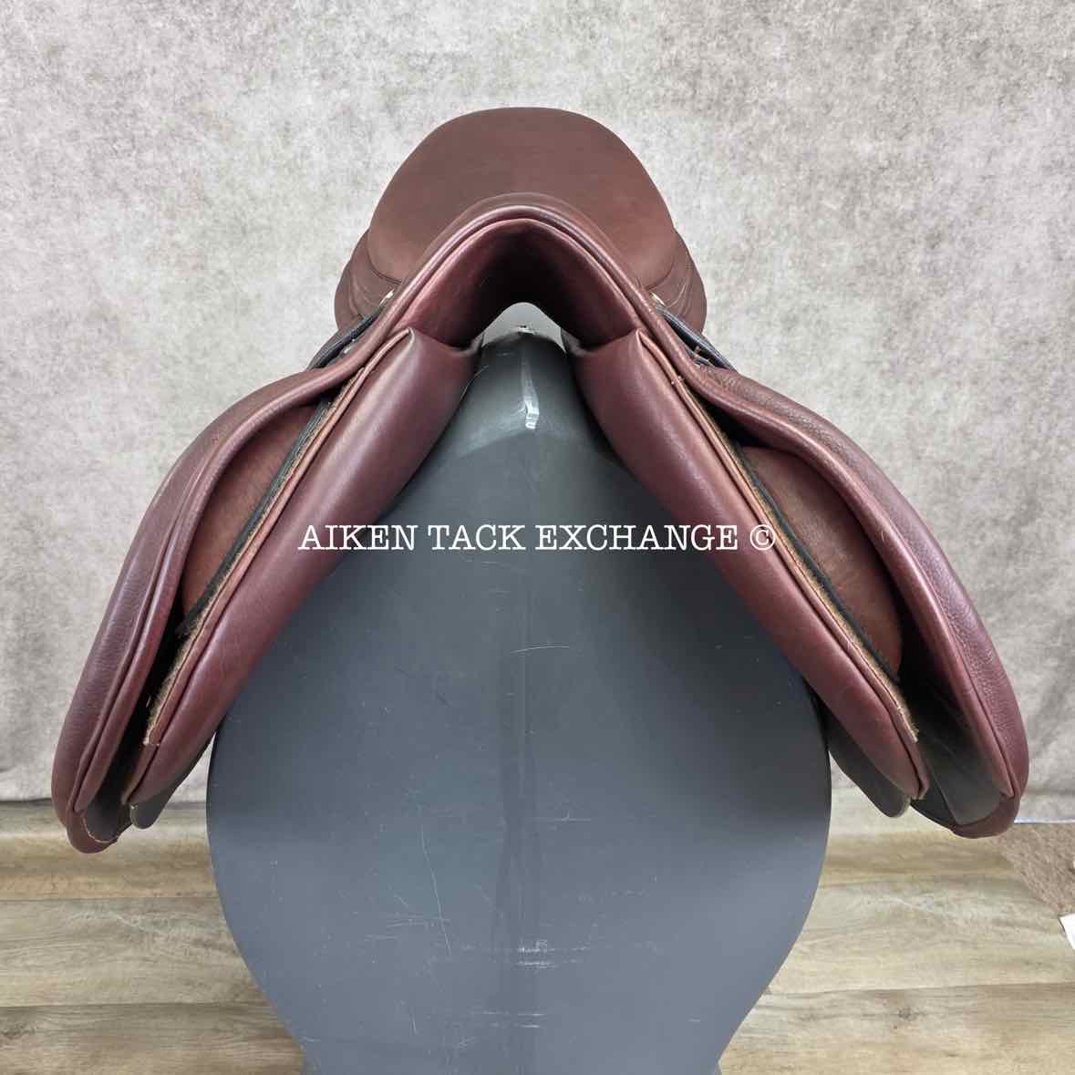 HDR - Henri de Rivel Laureate IGP Close Contact Jump Saddle, Adjustable Tree - Changeable Gullet, Foam Panels (Available Sizes: 16.5", 17", 17.5", 18", 18.5" & 19")