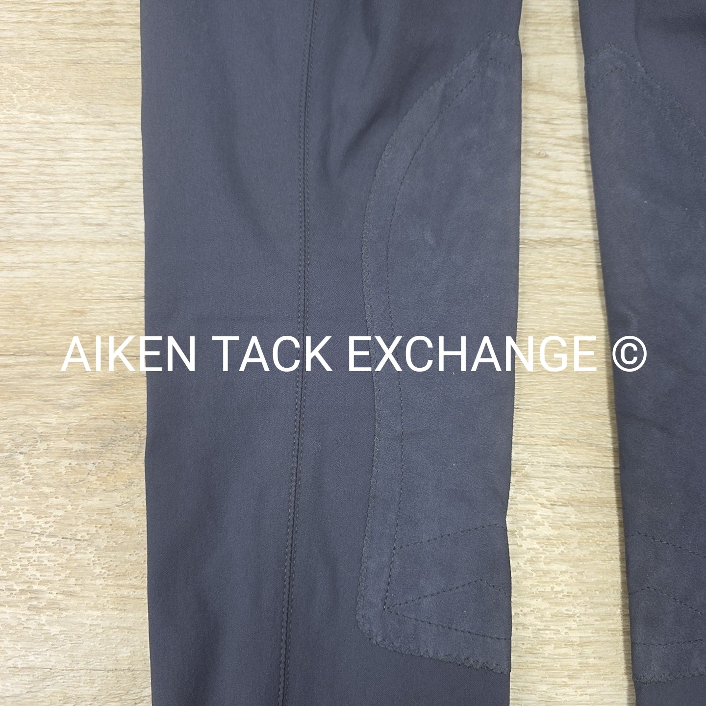 Tailored Sportsman Trophy Hunter Knee Patch Breeches, Size 26