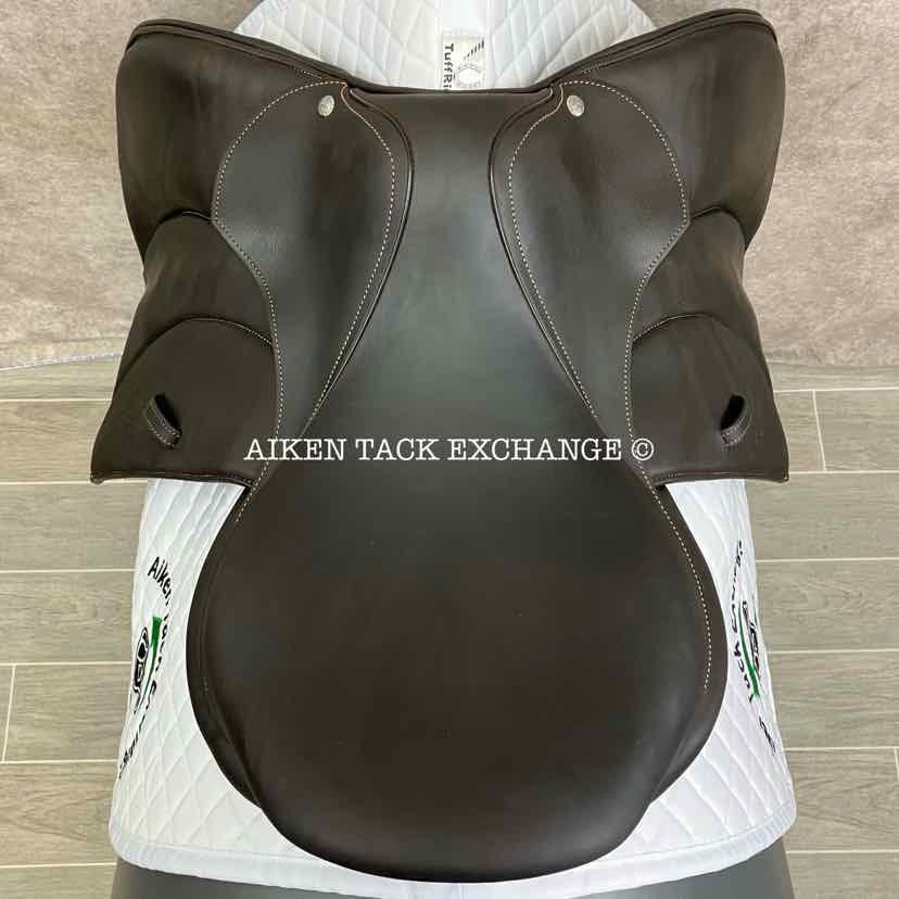 2022 Voltaire Stuttgart Close Contact Jump Saddle, 17.5" Seat, 3AA Flap, Medium Wide Tree, PRO Panels, Full Buffalo Leather