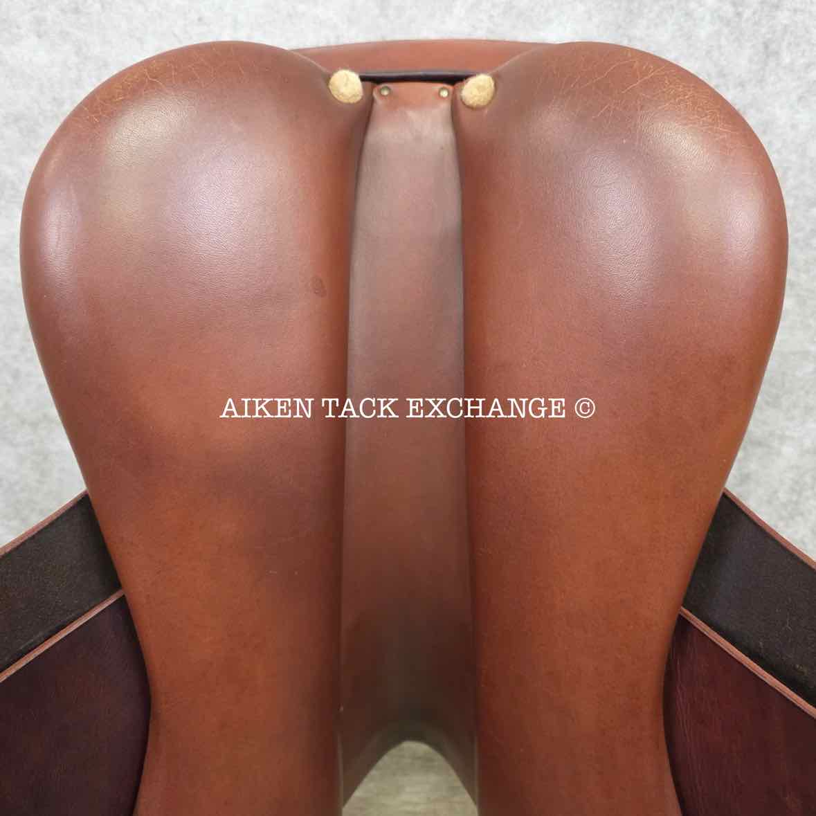 Thornhill Pro-Trainer 24K Platinum Series Close Contact Jump Saddle, 16.5" Seat, Medium Tree, Foam Panels