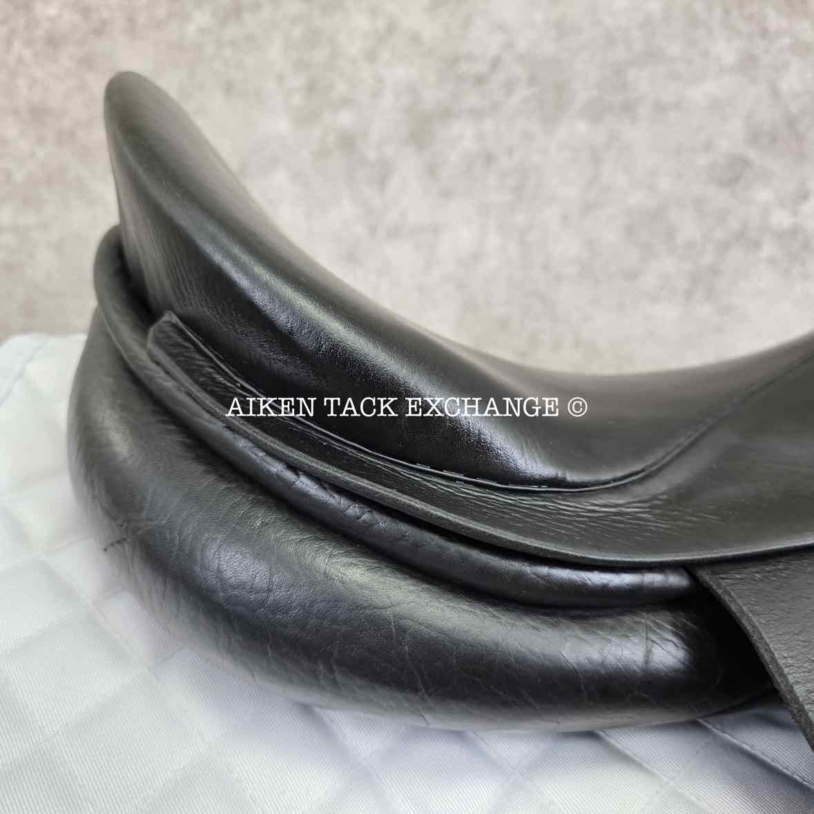 **SOLD** Roosli Pilatus Dressage Saddle, 17" Seat, Extra Short Flap, Medium Narrow Tree, Wool Flocked Panels