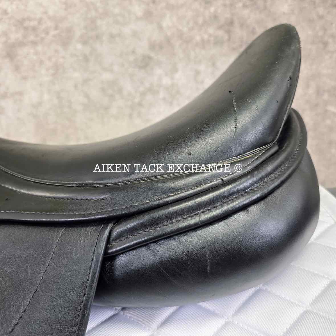 **SOLD** Warendorf Monoflap Dressage Saddle, 18" Seat, Short Flap, Medium Tree, Wool