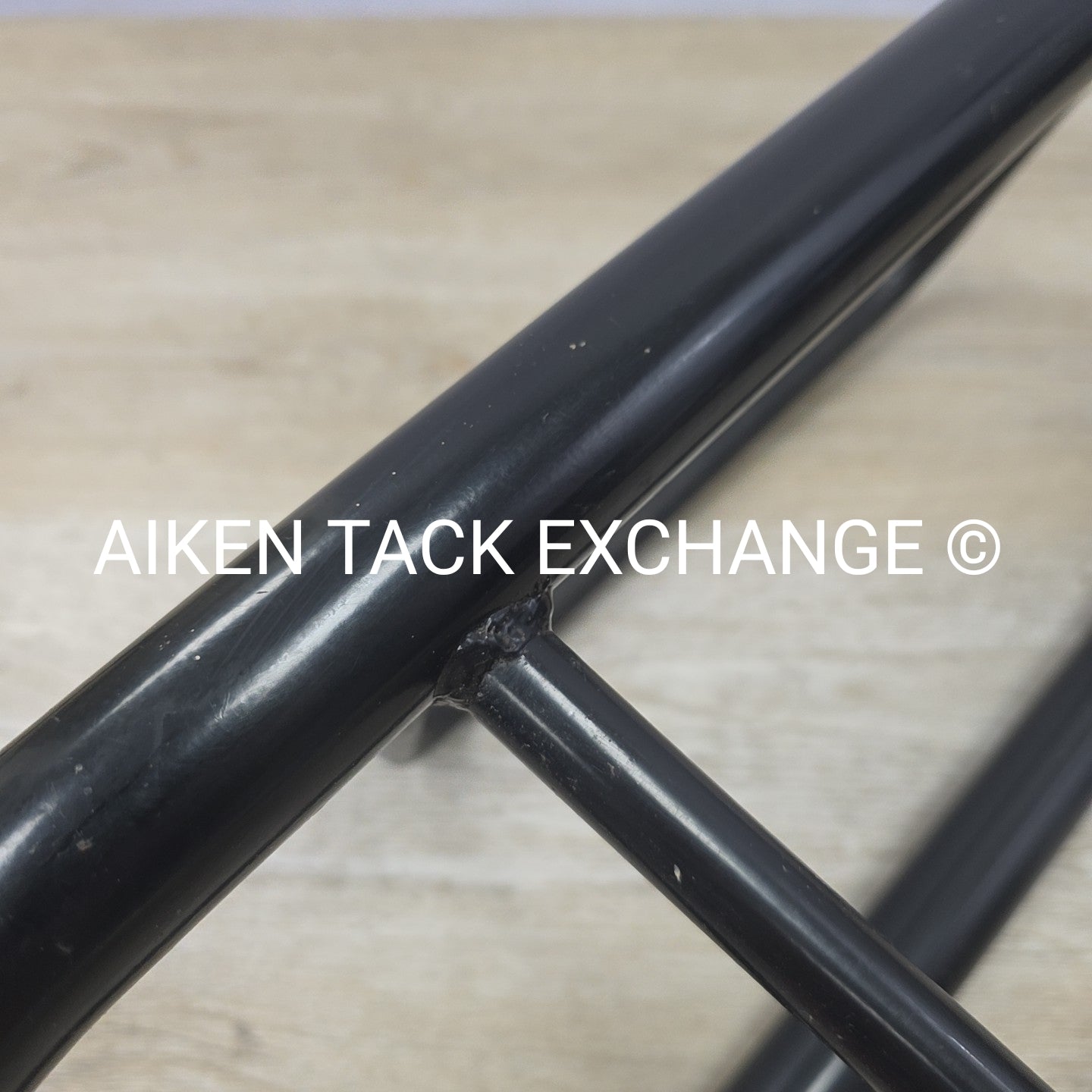 Metal Wall Mount Saddle Rack