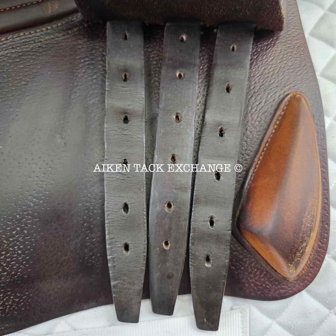 2011 CWD SE01 Close Contact Jump Saddle, 17" Seat, 3L Flap, Medium Wide Tree, Foam Panels, Full Buffalo Leather