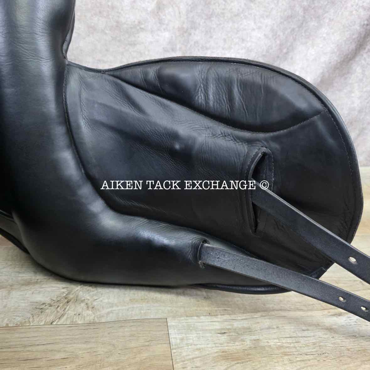 2020 Custom Saddlery Icon Flight Monoflap Dressage Saddle, 17" Seat, Adjustable Tree, Wool Flocked Panels