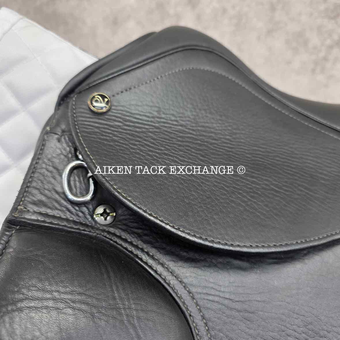 2016 Ovation Salinero II Dressage Saddle, 16.5" Seat, Adjustable Tree - XCH Changeable Gullet, Wool Flocked Panels