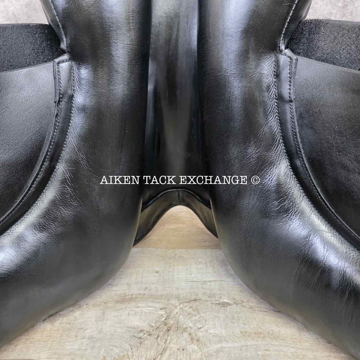 Kay Hastilow Kintbury Dressage Saddle, 18" Seat, Extra Wide Tree, Wool Flocked Panels