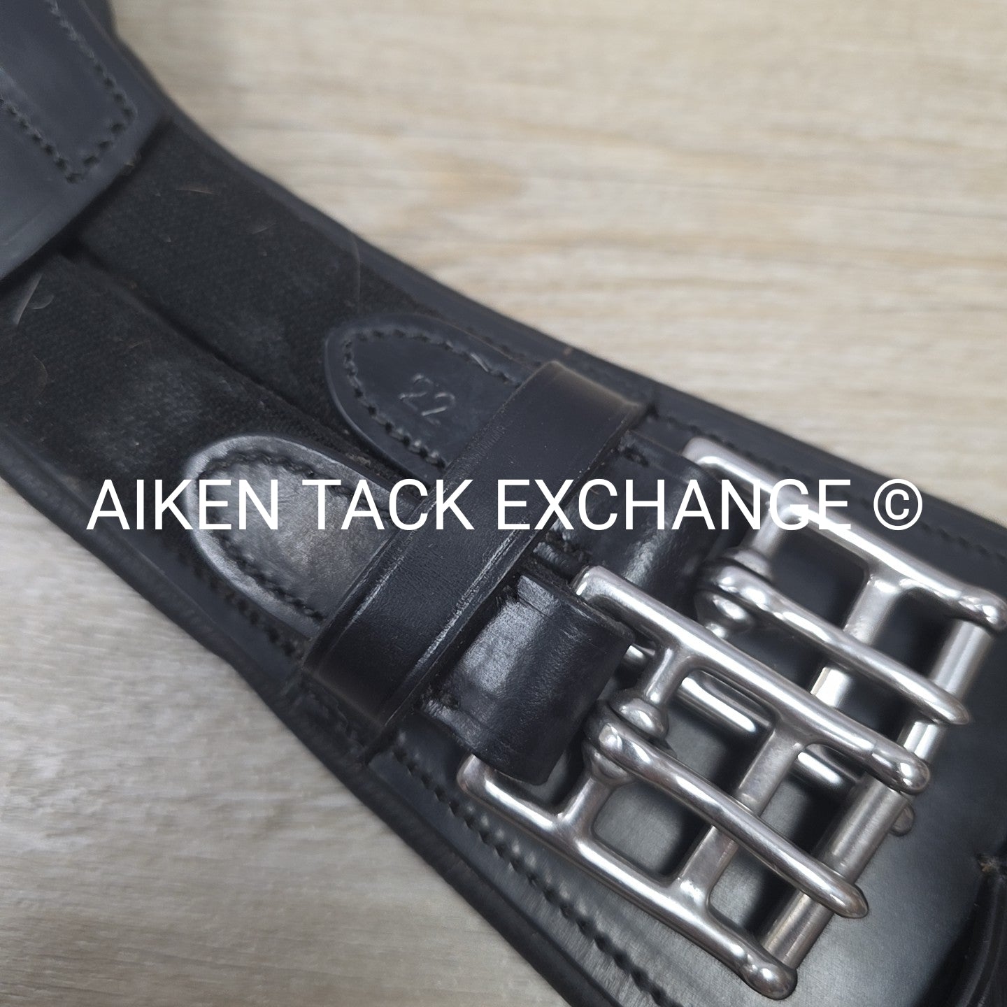 Premier Equine Tamarro Anatomic Girth, Black, 22"