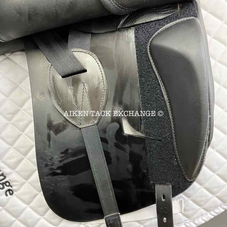**On Trial** 2022 Prestige Lucky Idol Dressage Saddle, 16" Seat, Short Flap, 33 Tree - Medium, Wool Flocked Panels