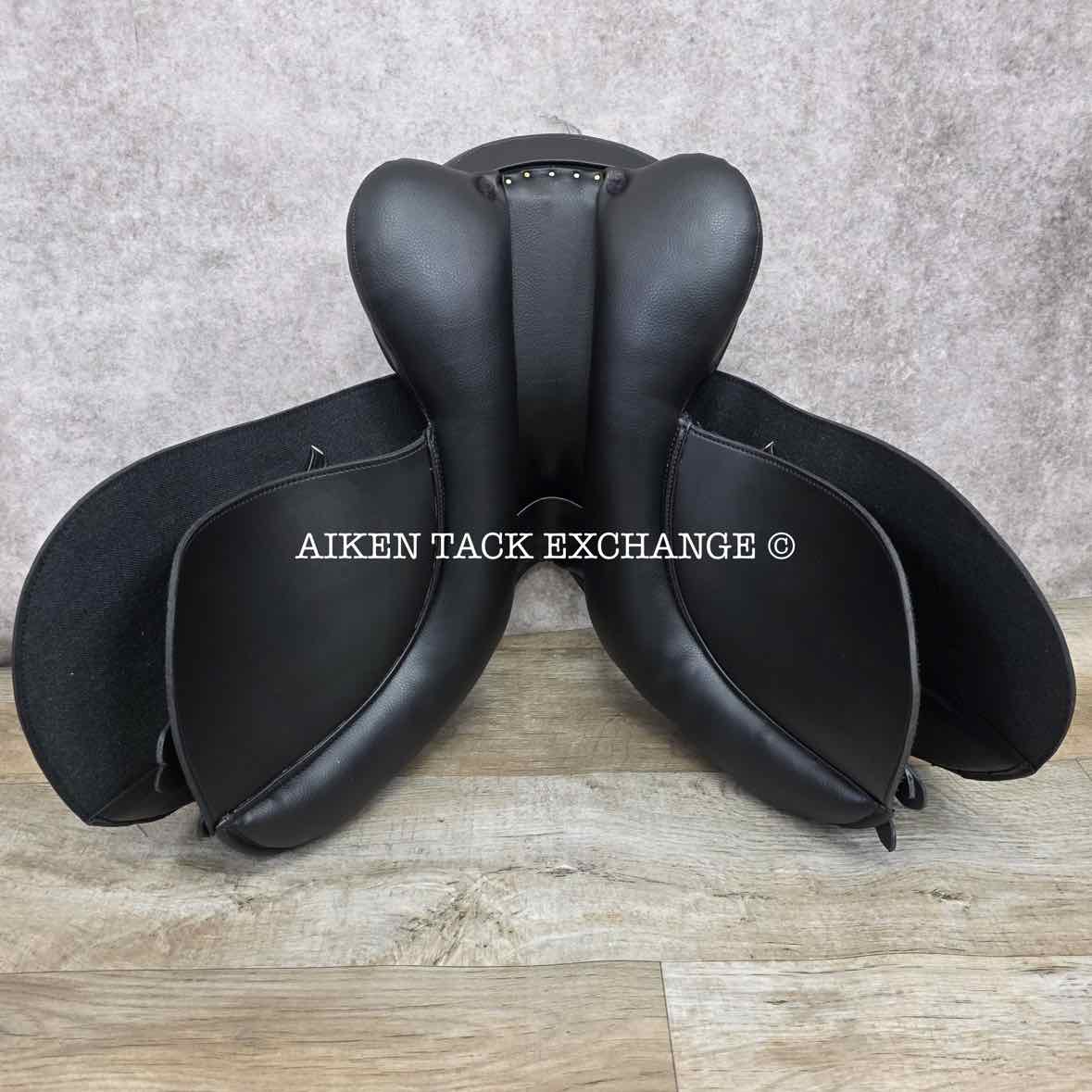 **SOLD** HDR - Henri de Rivel Vegan-X IGP All Purpose Saddle, 15.75" Seat, Adjustable Tree - Changeable Gullet, Wool Flocked Panels