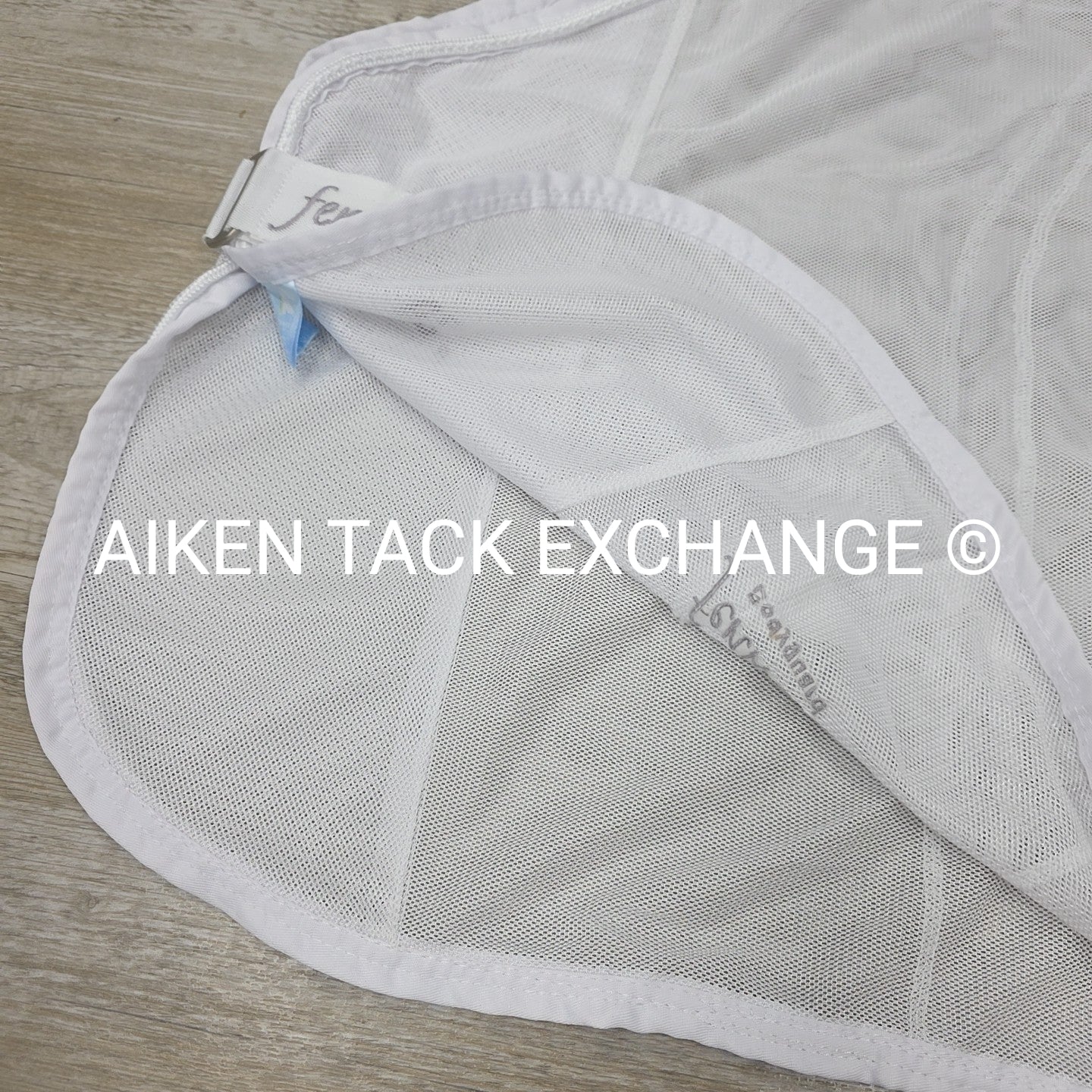 Fenwick Equestrian BodyGuard Mesh Cooler, White (has some marks) 62"