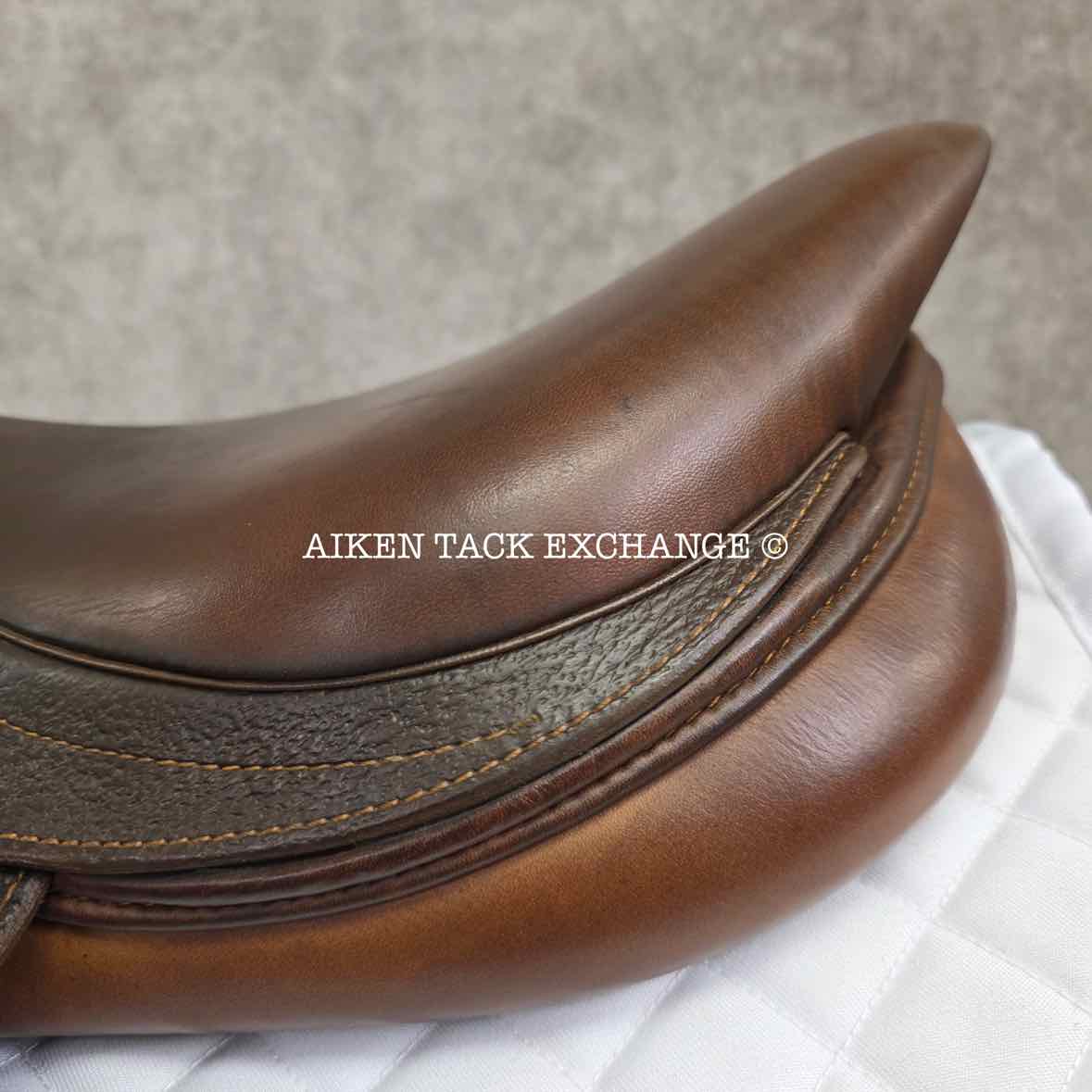 2017 PJ Close Contact Jump Saddle, 17" Seat, 3L Flap, Medium Wide Tree, Foam Panels
