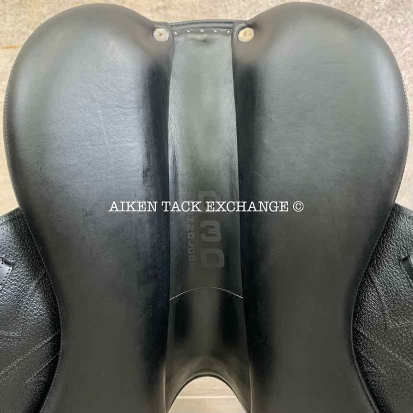 **SOLD** 2017 Devoucoux Makila S Monoflap Dressage Saddle, 18" Seat, 3A Flap, Medium Wide Tree, Foam D3D Panels, Buffalo Leather
