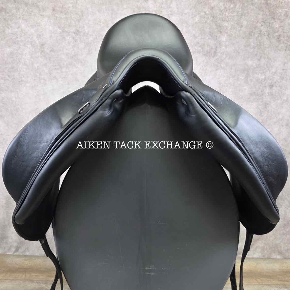 2018 Devoucoux Makila Lab Monoflap Dressage Saddle, 17.5" Seat - 2AA Flap, MW Tree, D3D Panels, Full Buffalo Leather