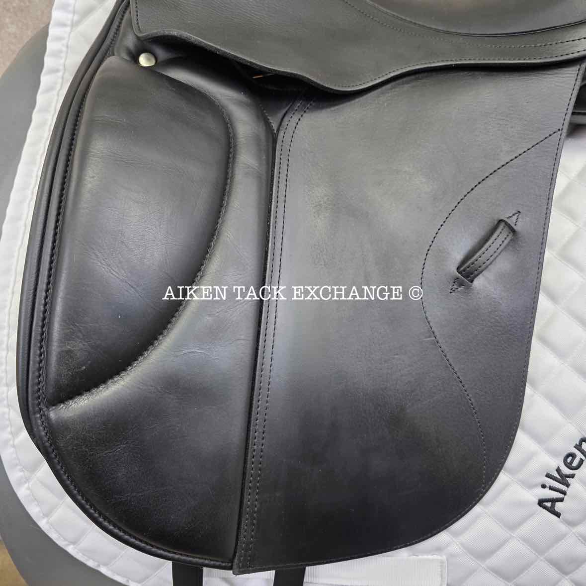 Richard Castelow Dressage Saddle, 17.5" Seat, Short Flap, Medium Wide Tree, Wool Flocked Panels