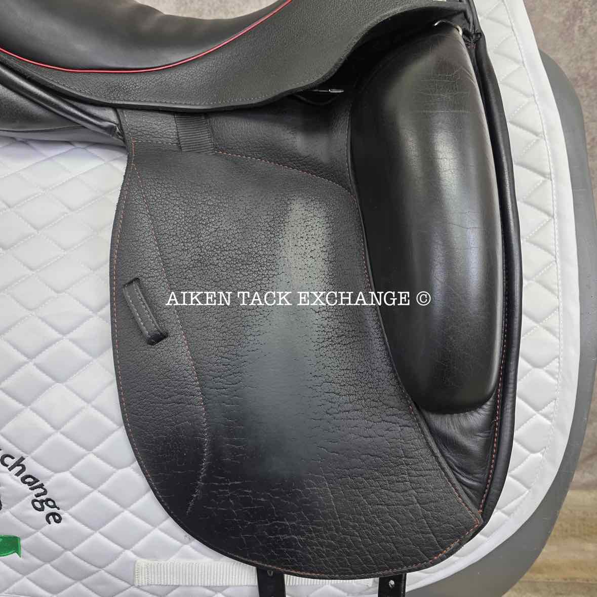2018 Custom Saddlery Icon Flight Monoflap Dressage Saddle, 17.5" Seat, Adjustable Tree, Wool Flocked Panels