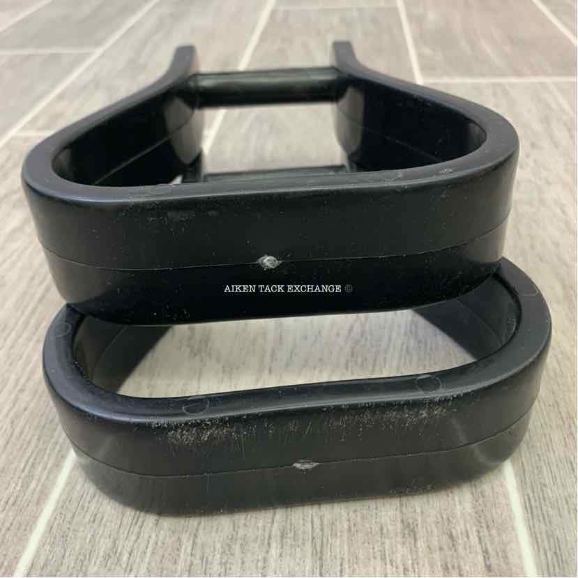 Plastic Western Stirrups