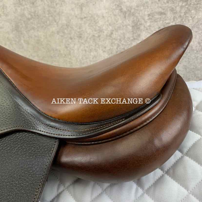 2014 CWD SE02 Close Contact Jump Saddle, 16" Seat, 1L Flap, Medium Tree, Foam Panels