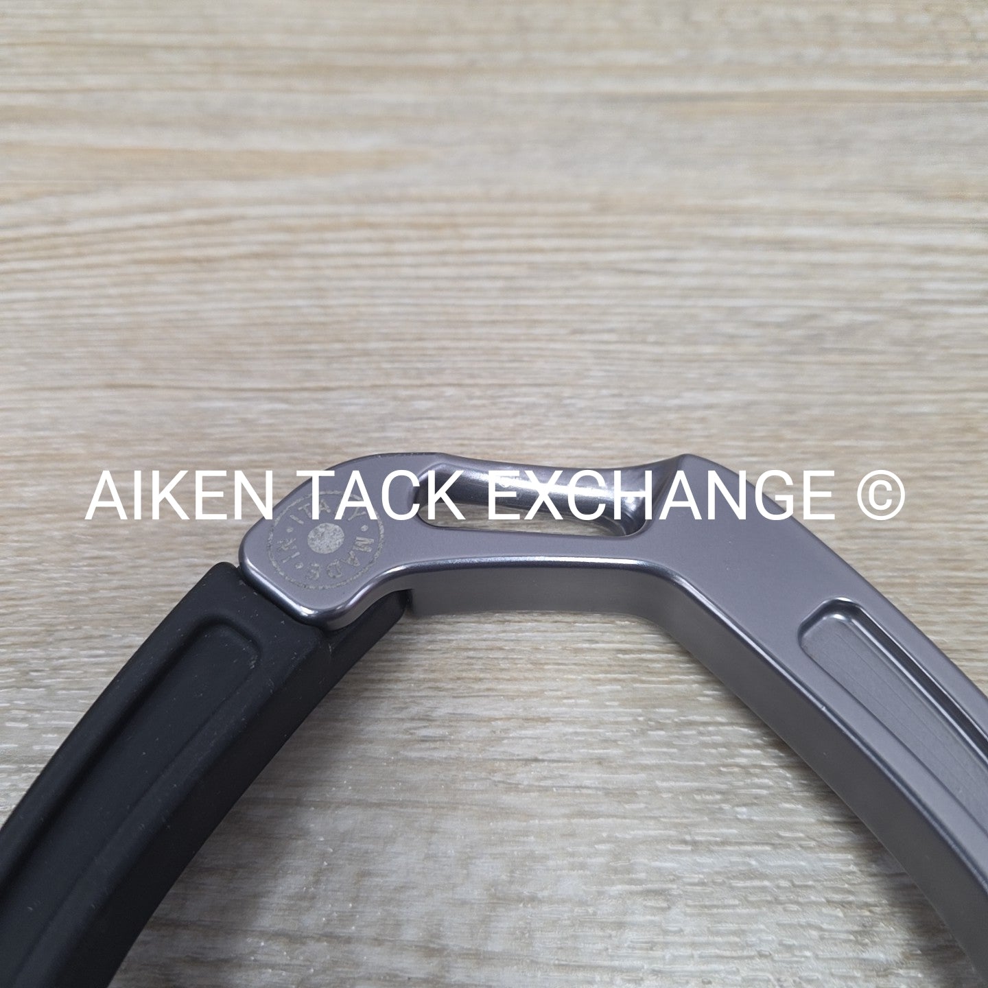 Amerigo Safety Stirrups, 4.75"