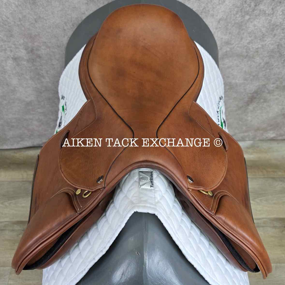 2011 Marcel Toulouse Annice Genesis Close Contact Jump Saddle, 17" Seat, Adjustable Tree, Foam Panels