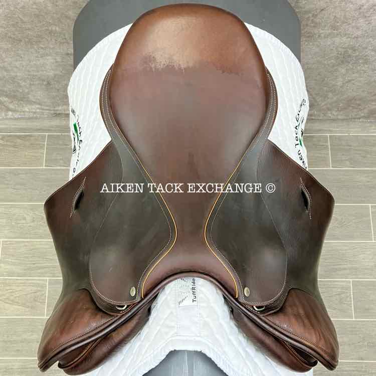 2002 Luc Childeric M Close Contact Jump Saddle, 17" Seat, 3 Flap, AO Tree - Medium Wide/Wide, Foam Panels