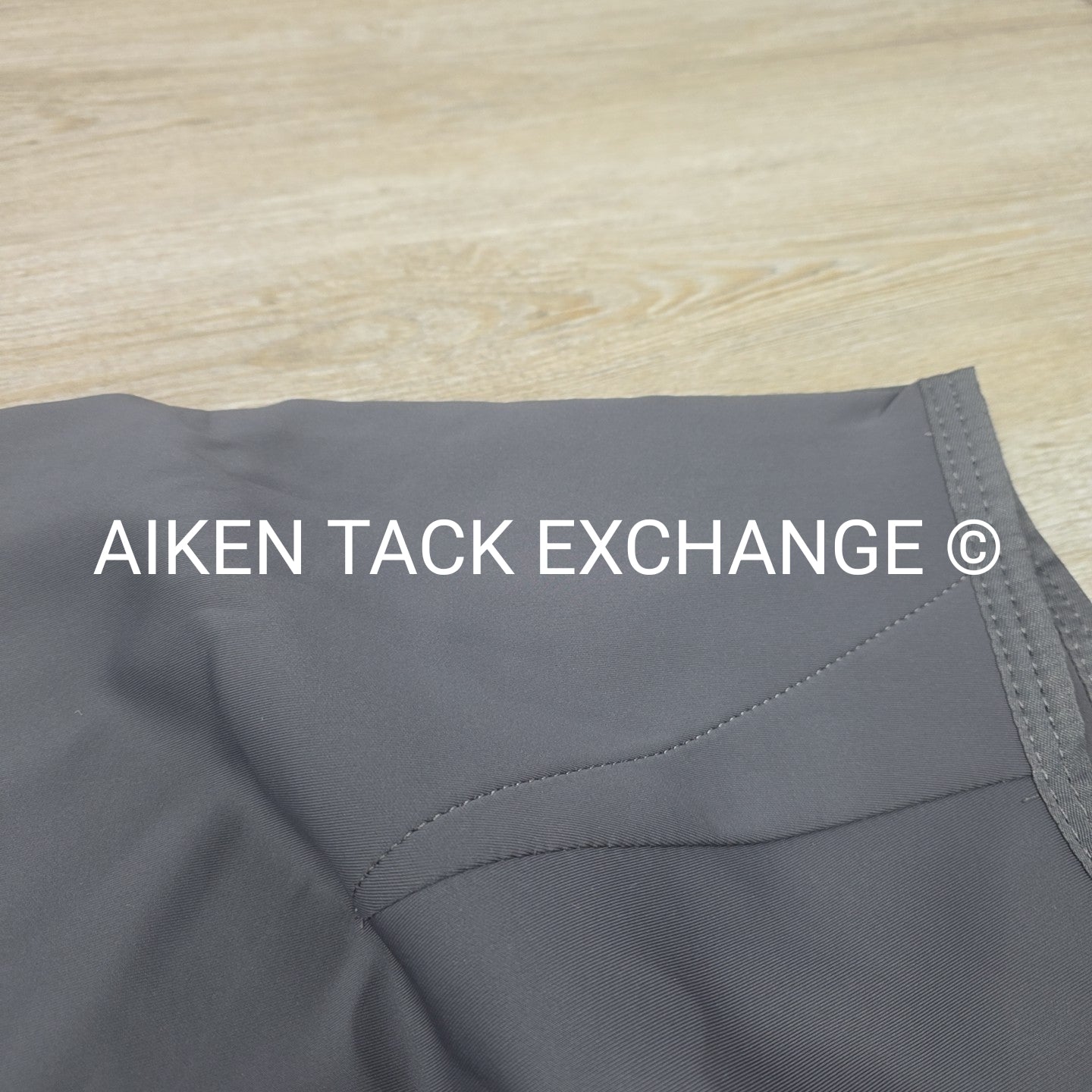 Fenwick Equestrian LT Liquid Titanium Therapeutic Quarter Sheet, Size Large