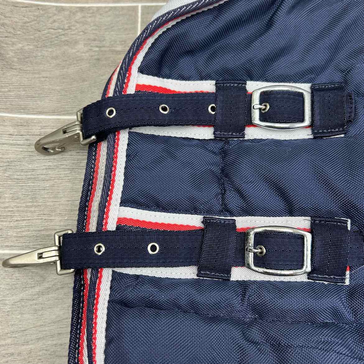 Diamond Horse 200G Fill Stable Blanket 81"